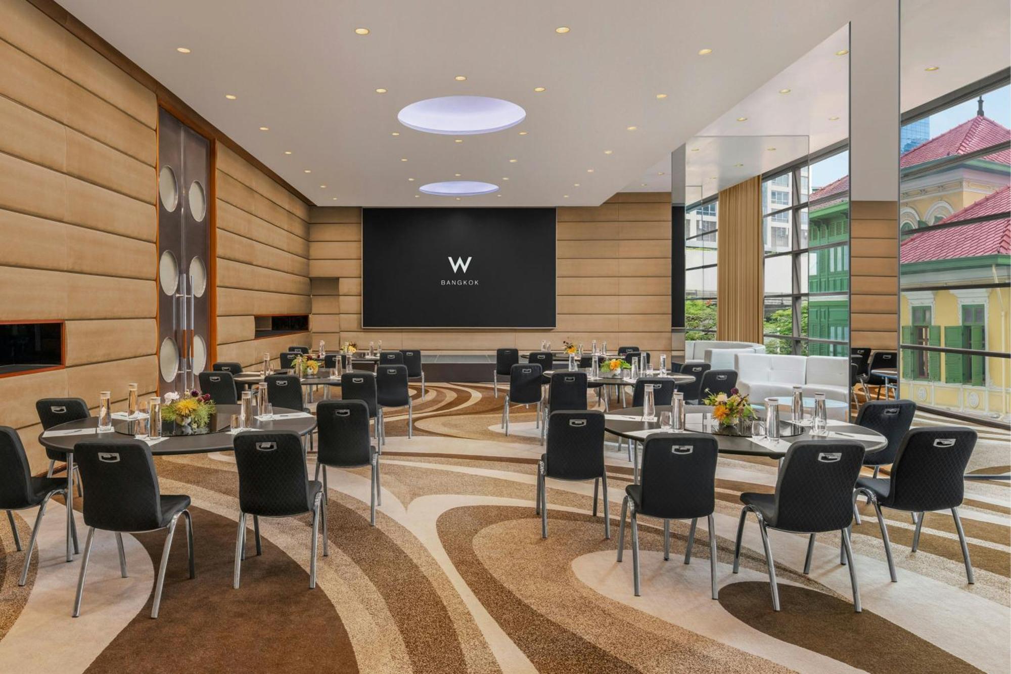 Hotel W 5*